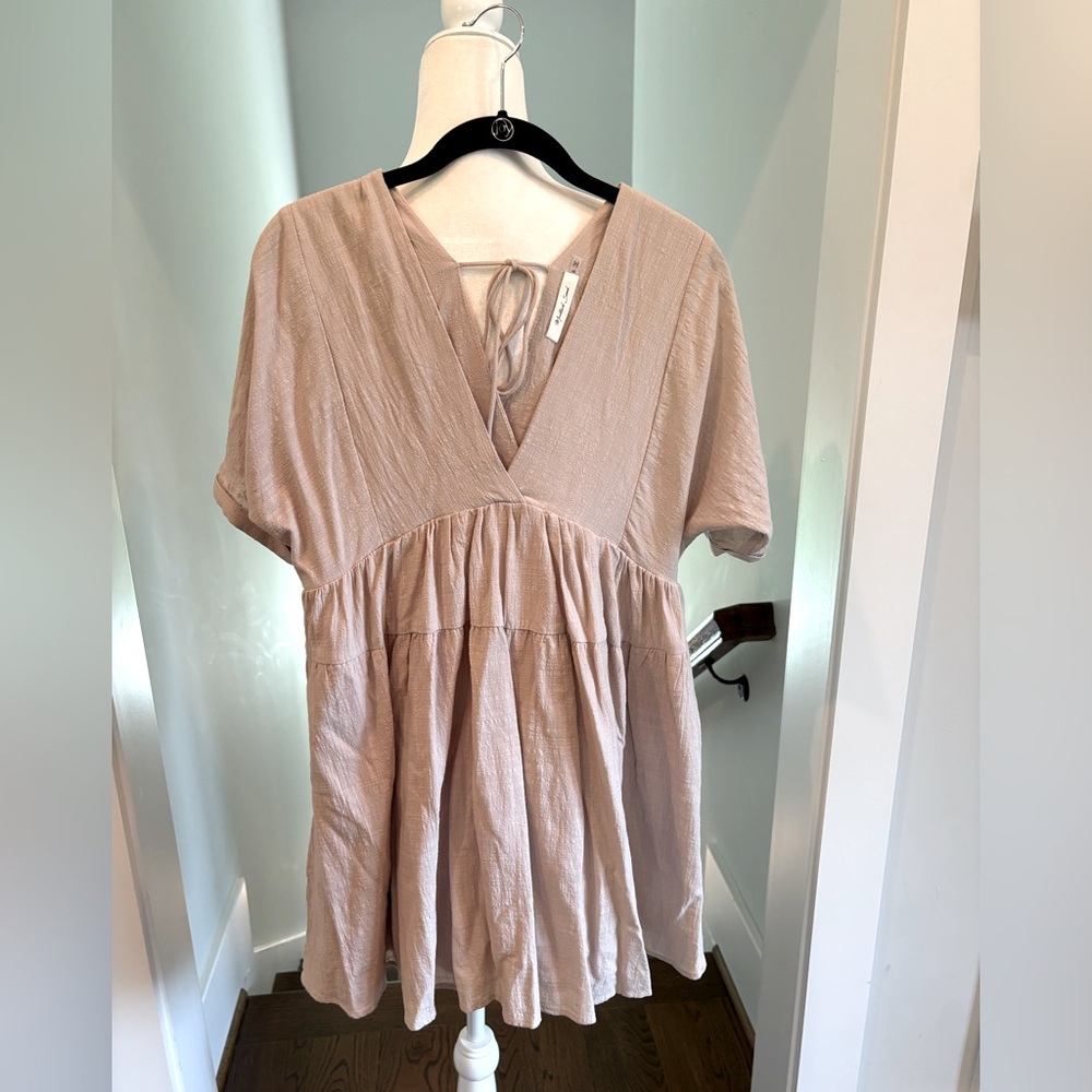 Mustard Seed-beige lined mini dress-size small